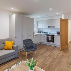  Apartment 2 Bed 2 Bath Near College, Beach, Hospital - Long Offers