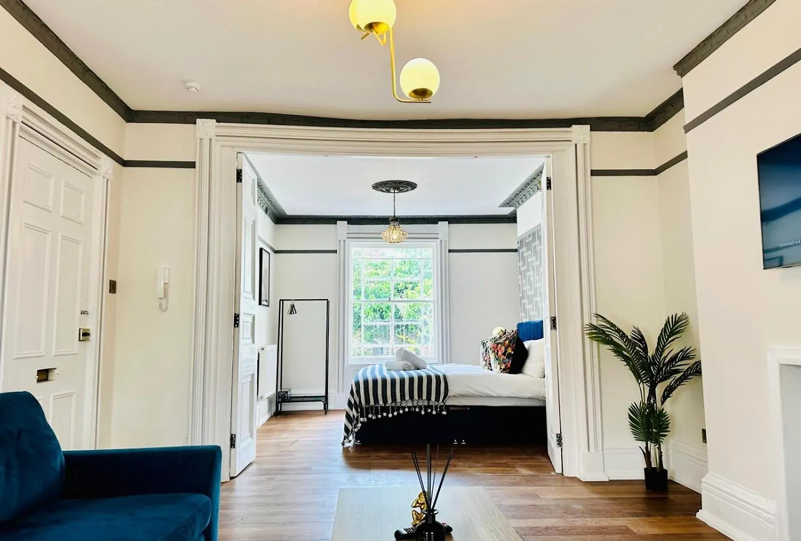 Cozy 1-Bedroom With Garden Access Hove Appartamento